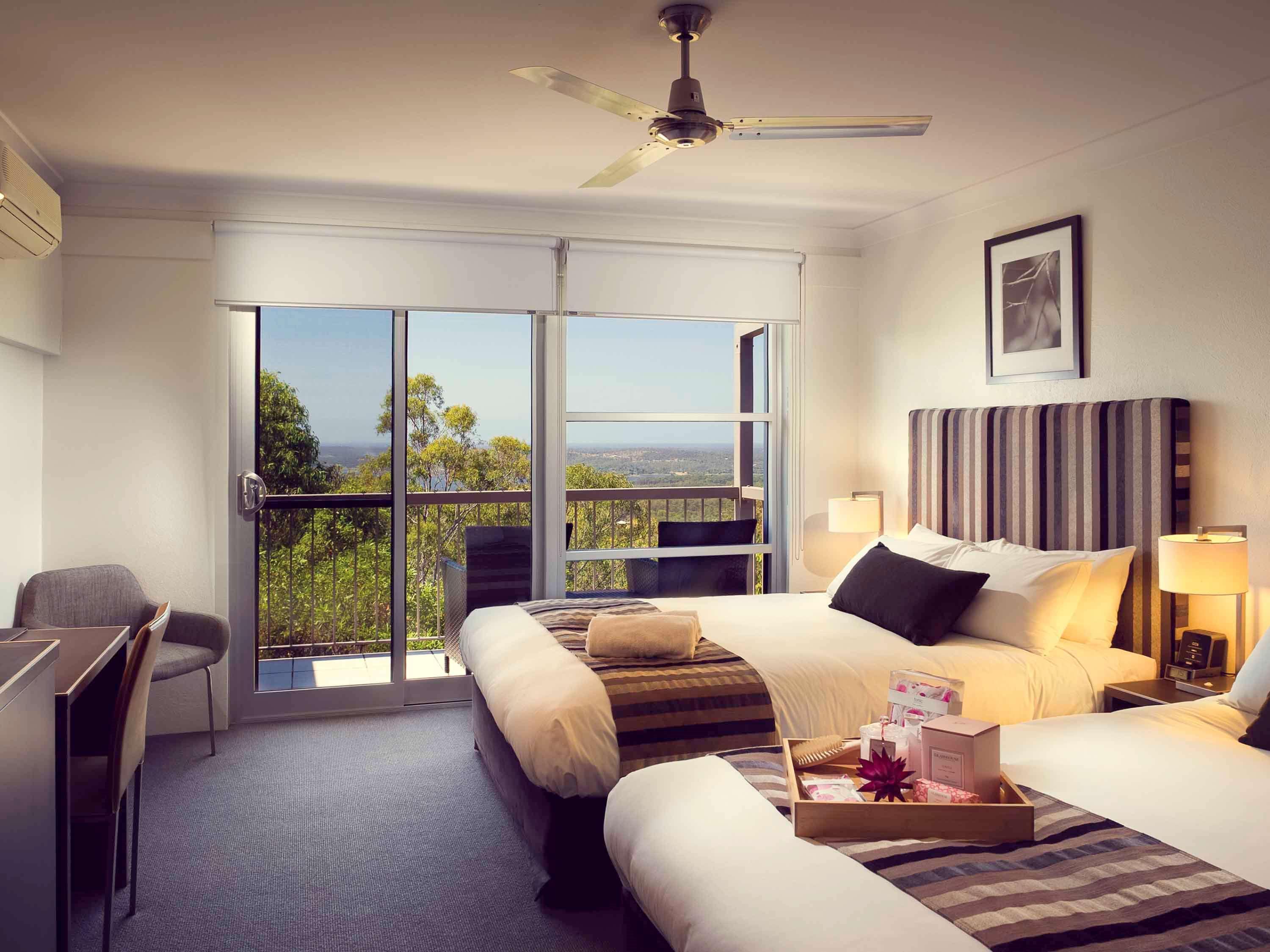 Mercure Clear Mountain Lodge Mount Samson Exterior photo