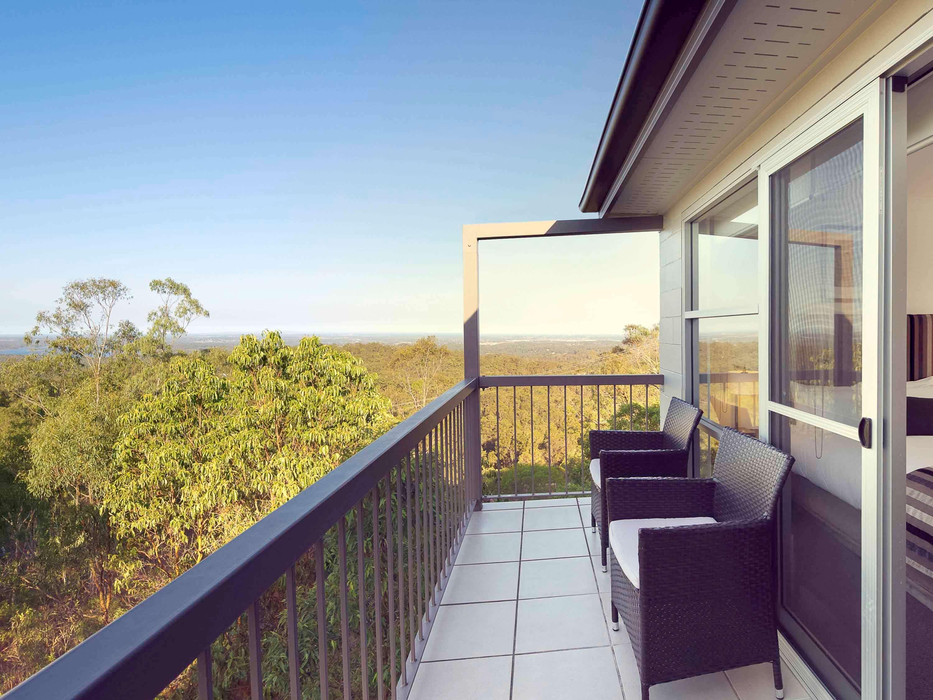 Mercure Clear Mountain Lodge Mount Samson Exterior photo