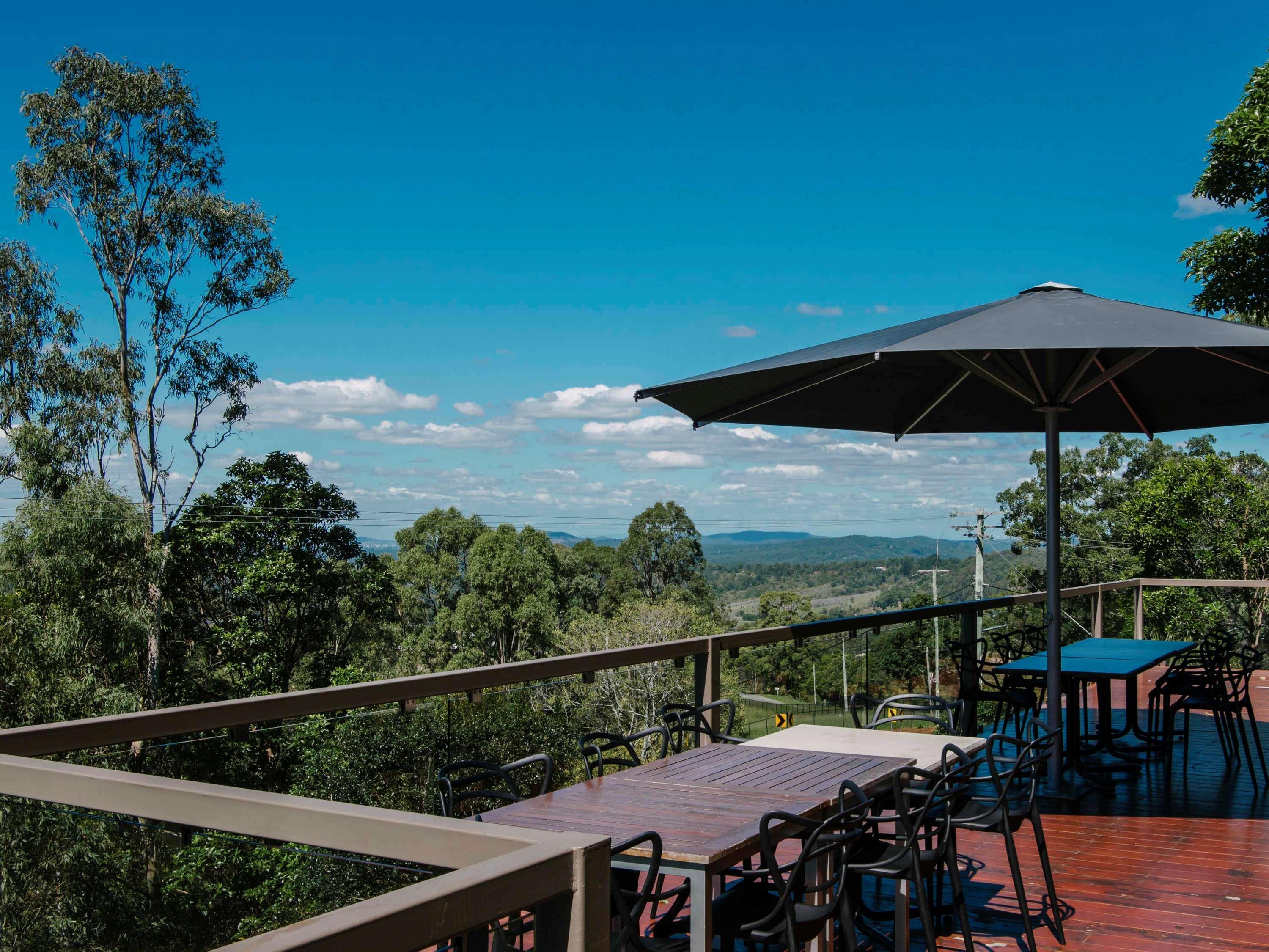 Mercure Clear Mountain Lodge Mount Samson Exterior photo