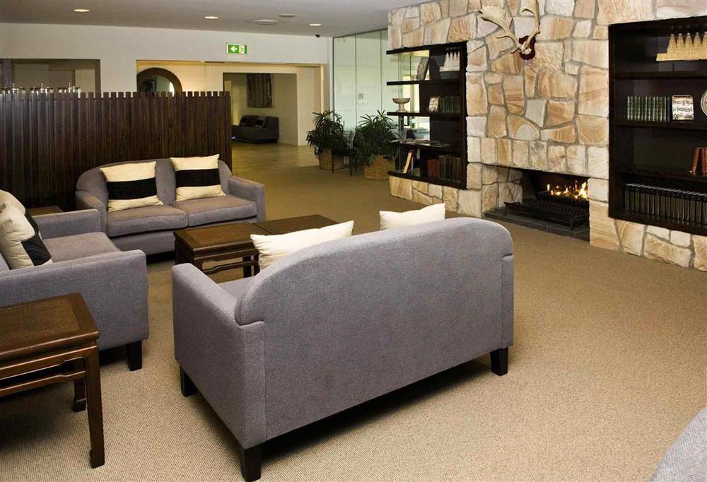 Mercure Clear Mountain Lodge Mount Samson Interior photo